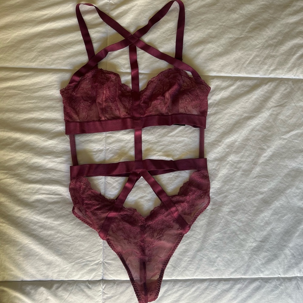 Elegant Lace Burgundy/Purple Lingerie Set
